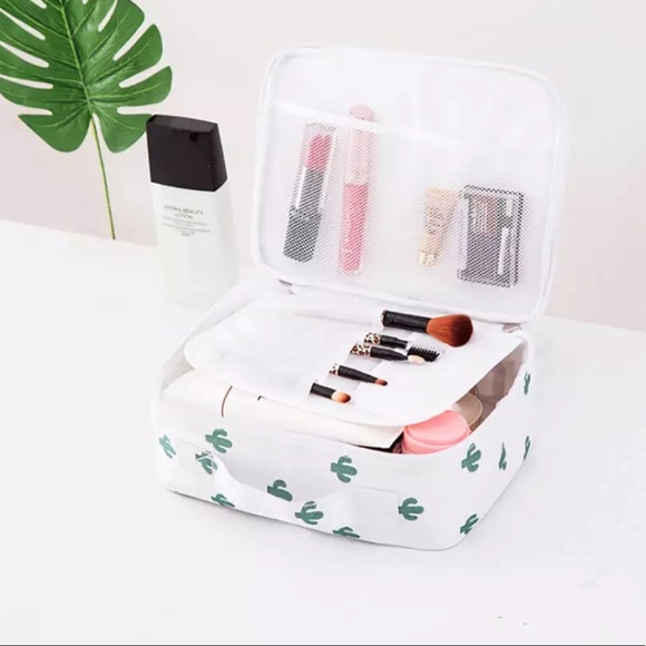 💕Make-Up Organizer💅 - Picture 5 of 6